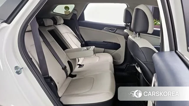 Kia Sportage 5th Generation Hybrid 2022 Белый из Кореи, фото 3