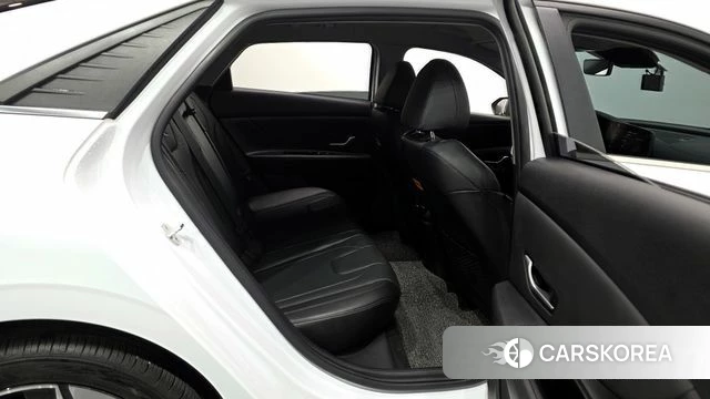 Hyundai Avante (CN7) 2021 Белый из Кореи, фото 3