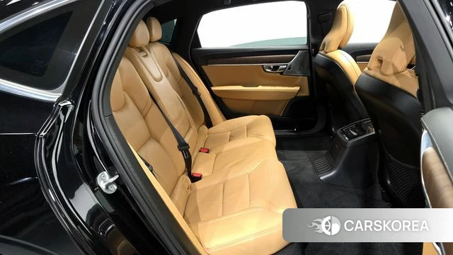 Volvo S90 2023 Черный из Кореи, фото 3