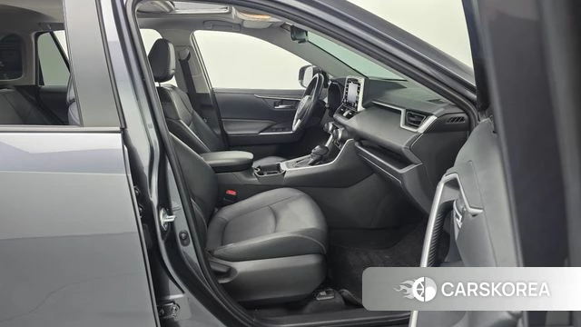 Toyota RAV4 5th Generation 2021 Серый из Кореи, фото 3