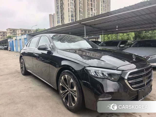 Mercedes-Benz E-class 2026 Черный из Китая, фото 3
