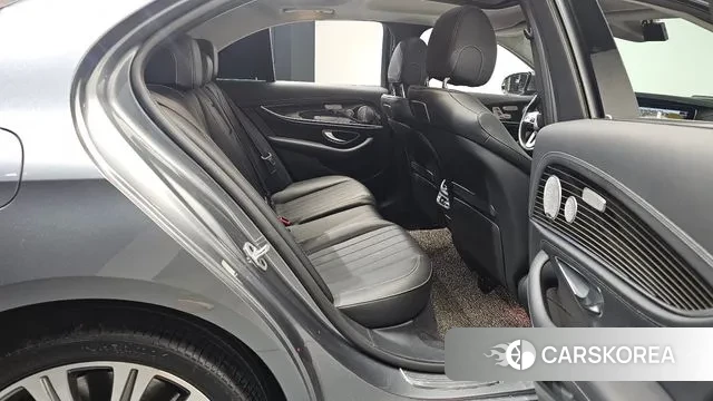 Mercedes-Benz E-Class W213 2019 Серый из Кореи, фото 3