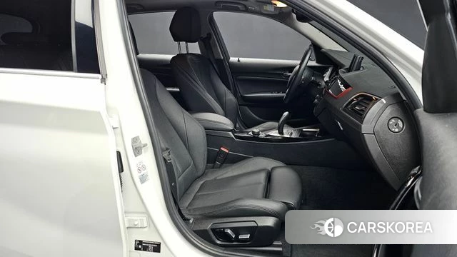BMW 1 Series (F20) 2019 Белый из Кореи, фото 3