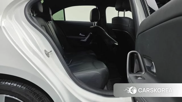 Mercedes-Benz A-Class W177 2021 Белый из Кореи, фото 3