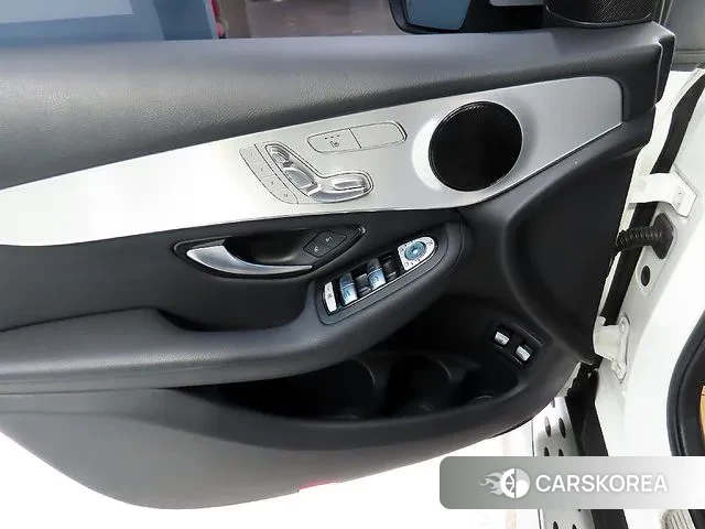 Mercedes-Benz GLC-Class X253 2019 Белый из Кореи, фото 3