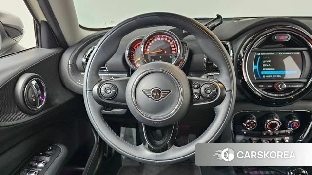 Mini Cooper Clubman 2021 Жемчужный цвет из Кореи, фото 3