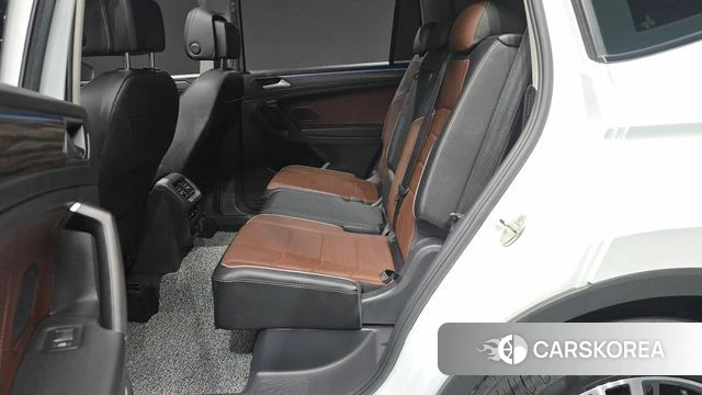 Volkswagen Tiguan Allspace 2022 Белый из Кореи, фото 3