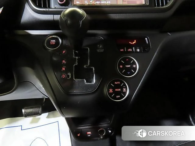 Kia The New Kia Ray 2024 Серебристо-серый из Кореи, фото 3