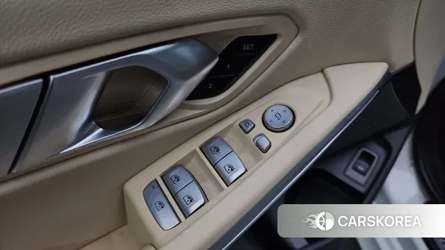 BMW 3 Series (G20) 2023 Белый из Кореи, фото 3