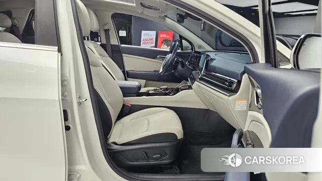 Kia Sportage 5th Generation Hybrid 2022 Белый из Кореи, фото 3