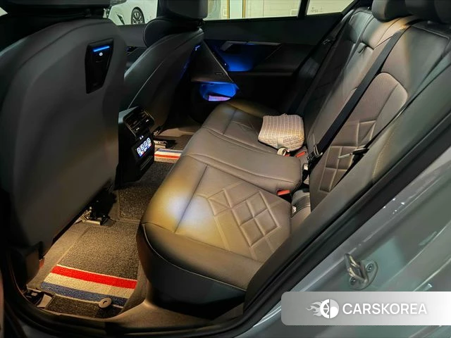 BMW 5 Series (G60) 2025 Серебристо-серый из Кореи, фото 3