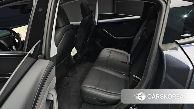 Tesla Model Y 2025 Серый из Кореи, фото 3