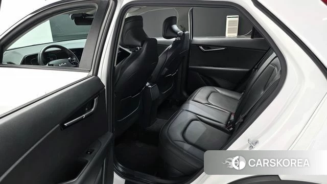 Kia Di Ol Nu Niro 2022 Белый из Кореи, фото 3