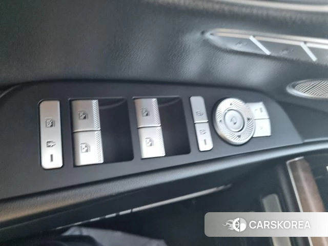 Genesis Electrified G80 (RG3) 2022 Черный из Кореи, фото 3