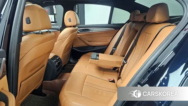 BMW 5 Series (G30) 2018 Черный из Кореи, фото 3