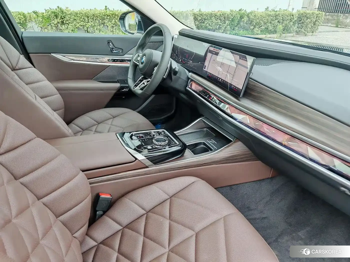 BMW 7 series 2025 Черный из Китая, фото 3