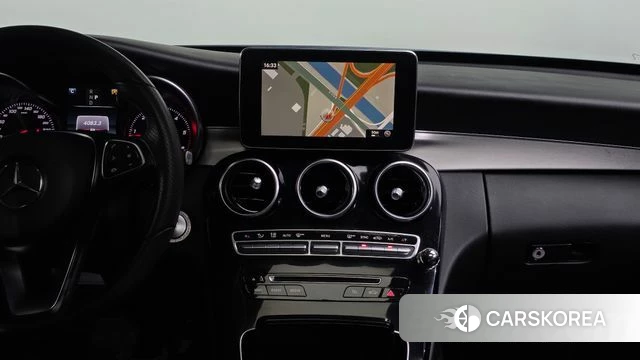 Mercedes-Benz C-Class W205 2018 Черный из Кореи, фото 3