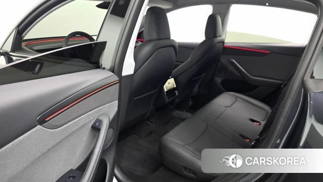 Tesla Model Y 2025 Серый из Кореи, фото 3