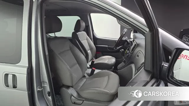 Hyundai The New Grand Starex 2018 Серебряный из Кореи, фото 3