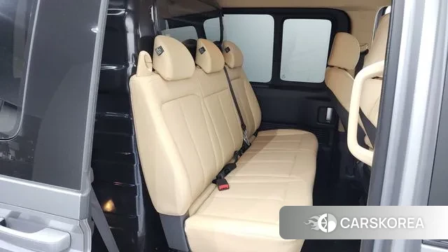 Hyundai Staria 2023 Серебряный из Кореи, фото 3