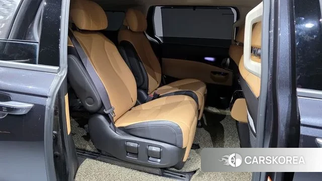 Kia Carnival 4th generation 2023 Серый из Кореи, фото 3
