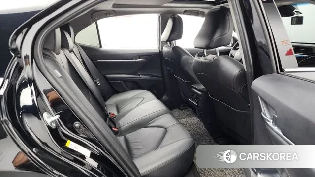 Toyota Camry (XV70) 2018 Черный из Кореи, фото 3