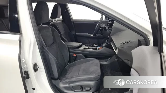 Lexus RZ450e 2023 Белый из Кореи, фото 3