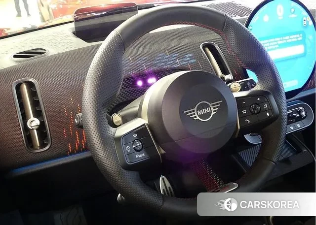 Mini Cooper S Countryman 3rd Generation 2025 Красный из Кореи, фото 3