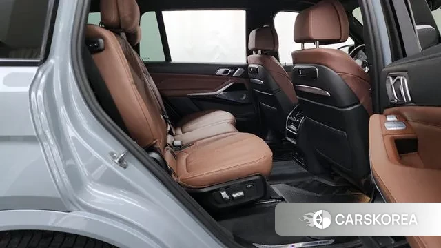 BMW X7 (G07) 2022 Цвет галактики из Кореи, фото 3