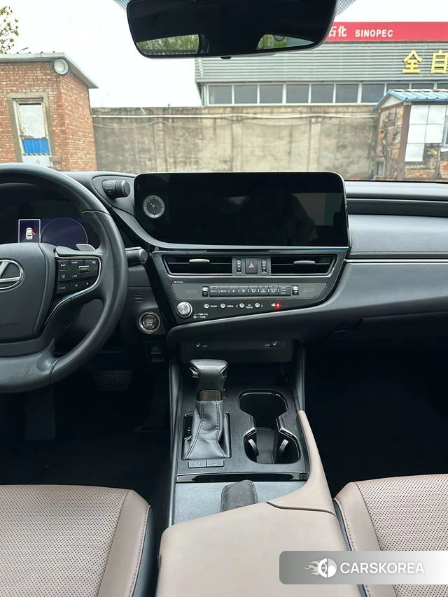 Lexus ES 2023 Белый из Китая, фото 3