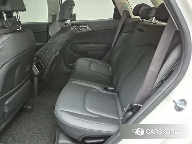 Kia Sportage 5th Generation 2024 Белый из Кореи, фото 3