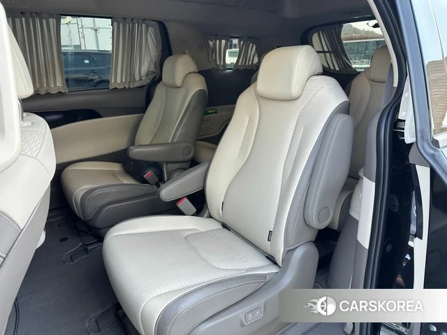 Kia Carnival 4th generation 2023 Черный из Кореи, фото 3