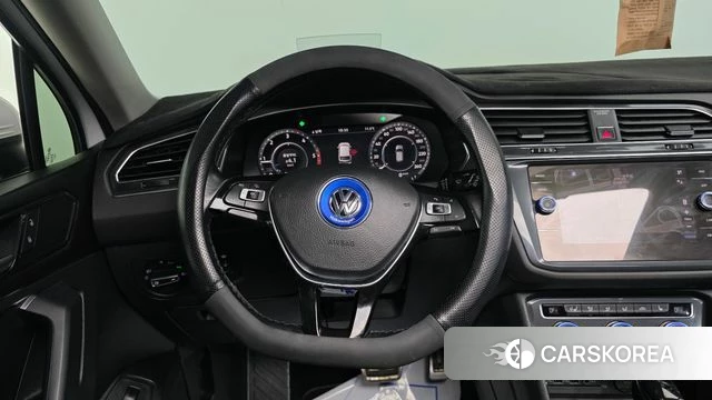 Volkswagen Tiguan Allspace 2018 Белый из Кореи, фото 3