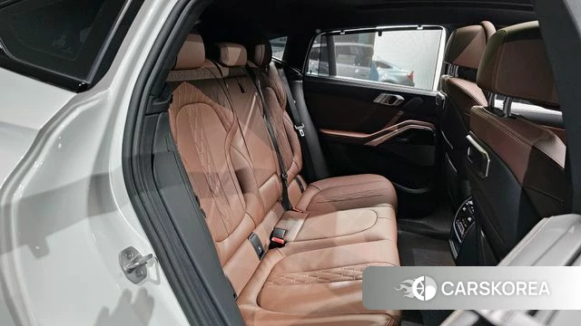 BMW X6 (G06) 2023 Белый из Кореи, фото 3