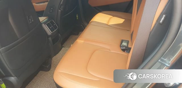Kia Sportage 5th Generation Hybrid 2023 Серебристо-серый из Кореи, фото 3