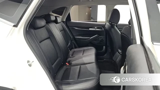 Kia Seltos 2022 Белый из Кореи, фото 3