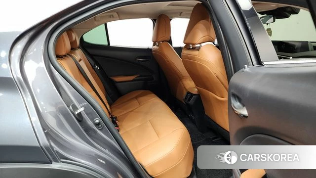 Lexus UX300e 2022 Серый из Кореи, фото 3