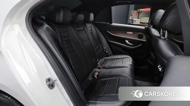 Mercedes-Benz E-Class W213 2020 Белый из Кореи, фото 3