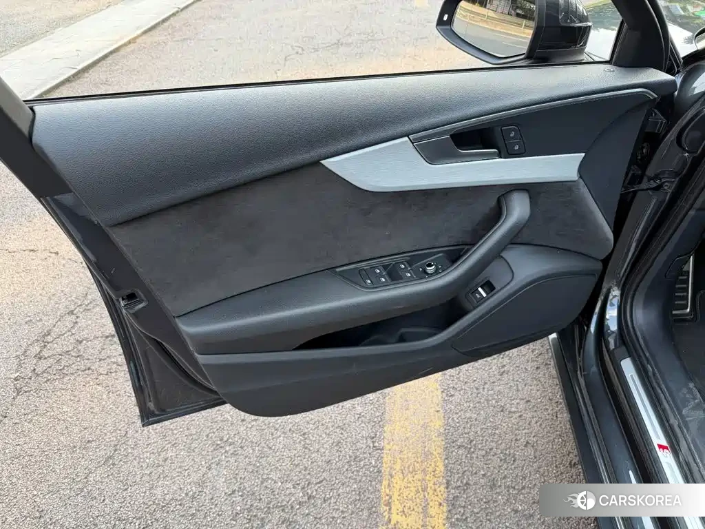 Audi A4L 2020 Белый из Китая, фото 3