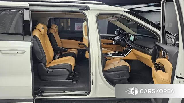 Kia Carnival 4th generation 2023 Белый из Кореи, фото 3