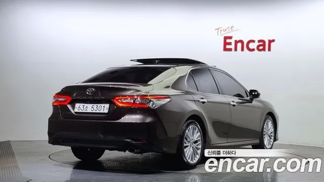 Toyota Camry (XV70) id 2687990 из Кореи 3