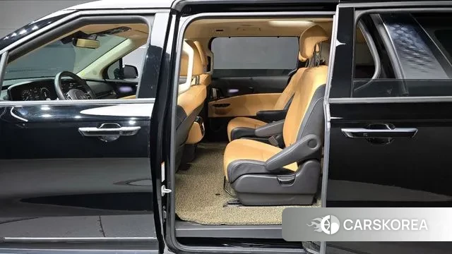 Kia Carnival 4th generation 2021 Черный из Кореи, фото 3