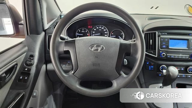 Hyundai The New Grand Starex 2018 Желтый из Кореи, фото 3