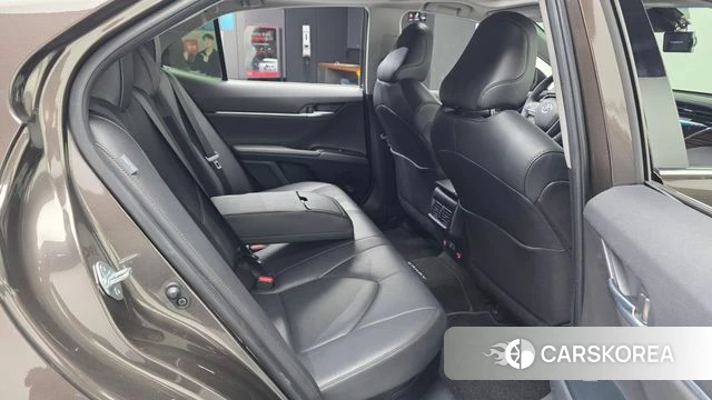 Toyota Camry (XV70) 2019 Коричневый из Кореи, фото 3