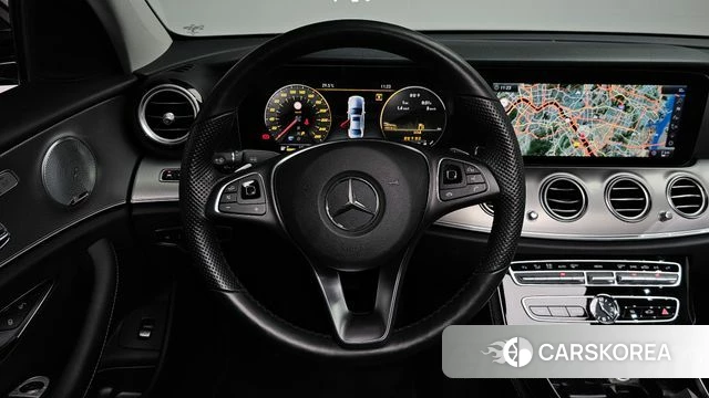 Mercedes-Benz E-Class W213 2018 Черный из Кореи, фото 3
