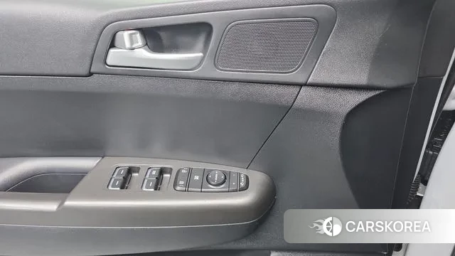 Kia Sportage 4th Generation 2018 Серебряный из Кореи, фото 3