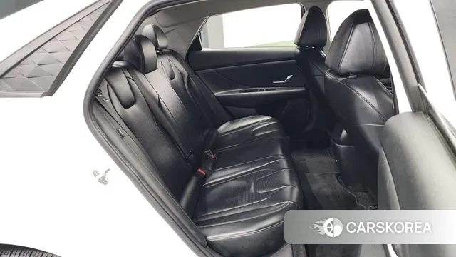 Hyundai The New Avante (CN7) 2024 Белый из Кореи, фото 3