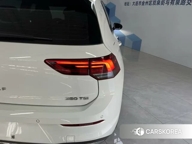 Volkswagen Golf 2023 Белый из Китая, фото 3