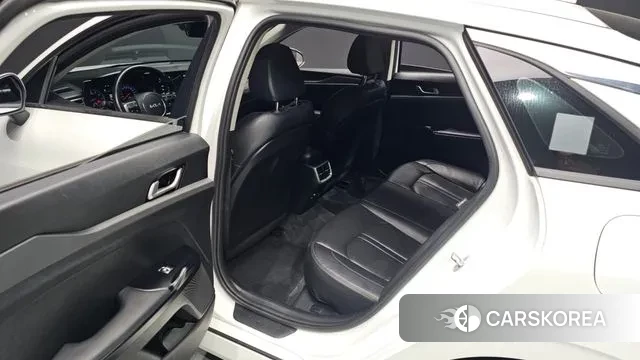 Kia K5 3rd generation 2022 Белый из Кореи, фото 3