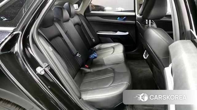 Kia K5 Hybrid 3rd Generation 2023 Черный из Кореи, фото 3